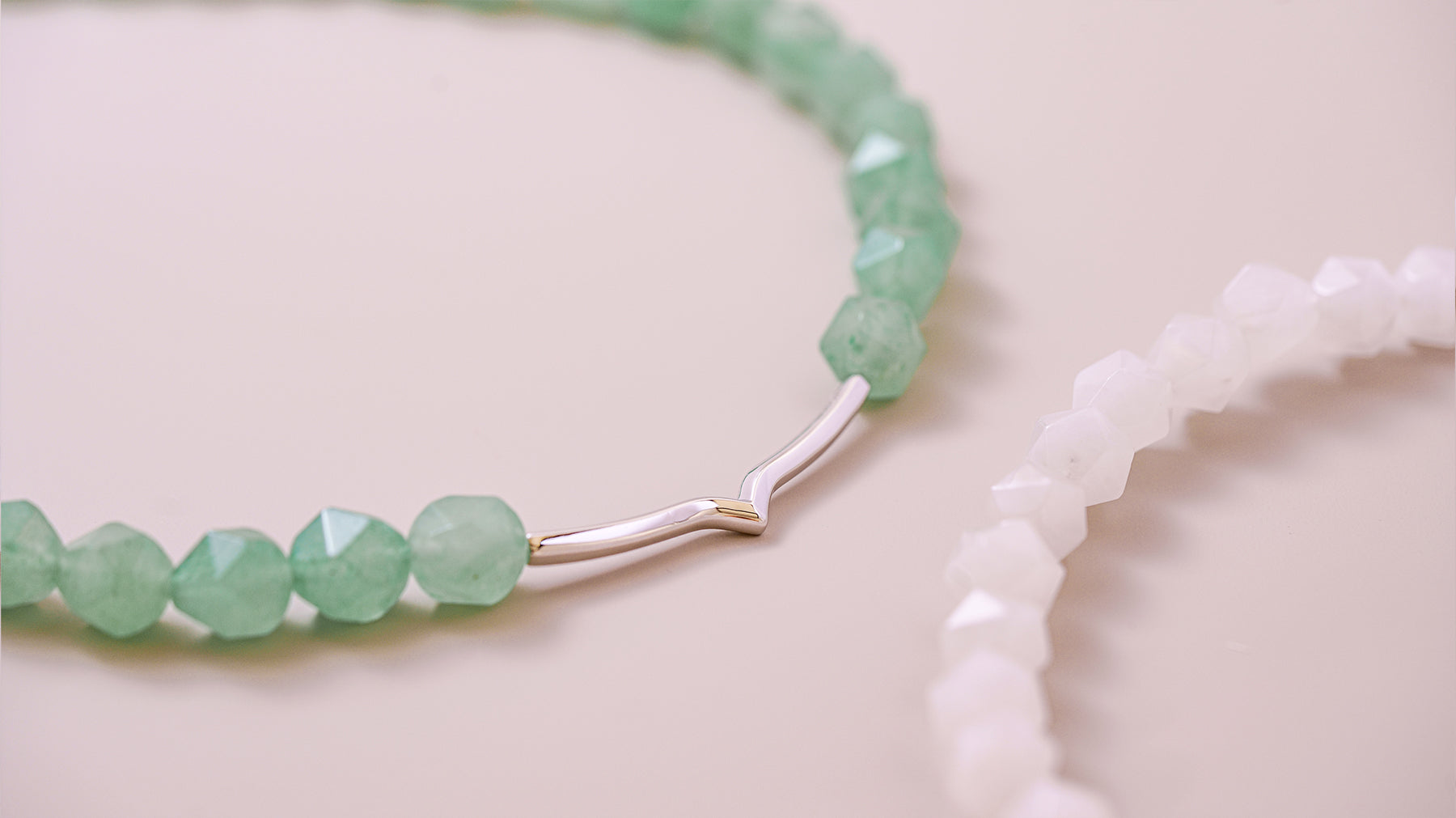 Icy Pearl|Green Aventurine