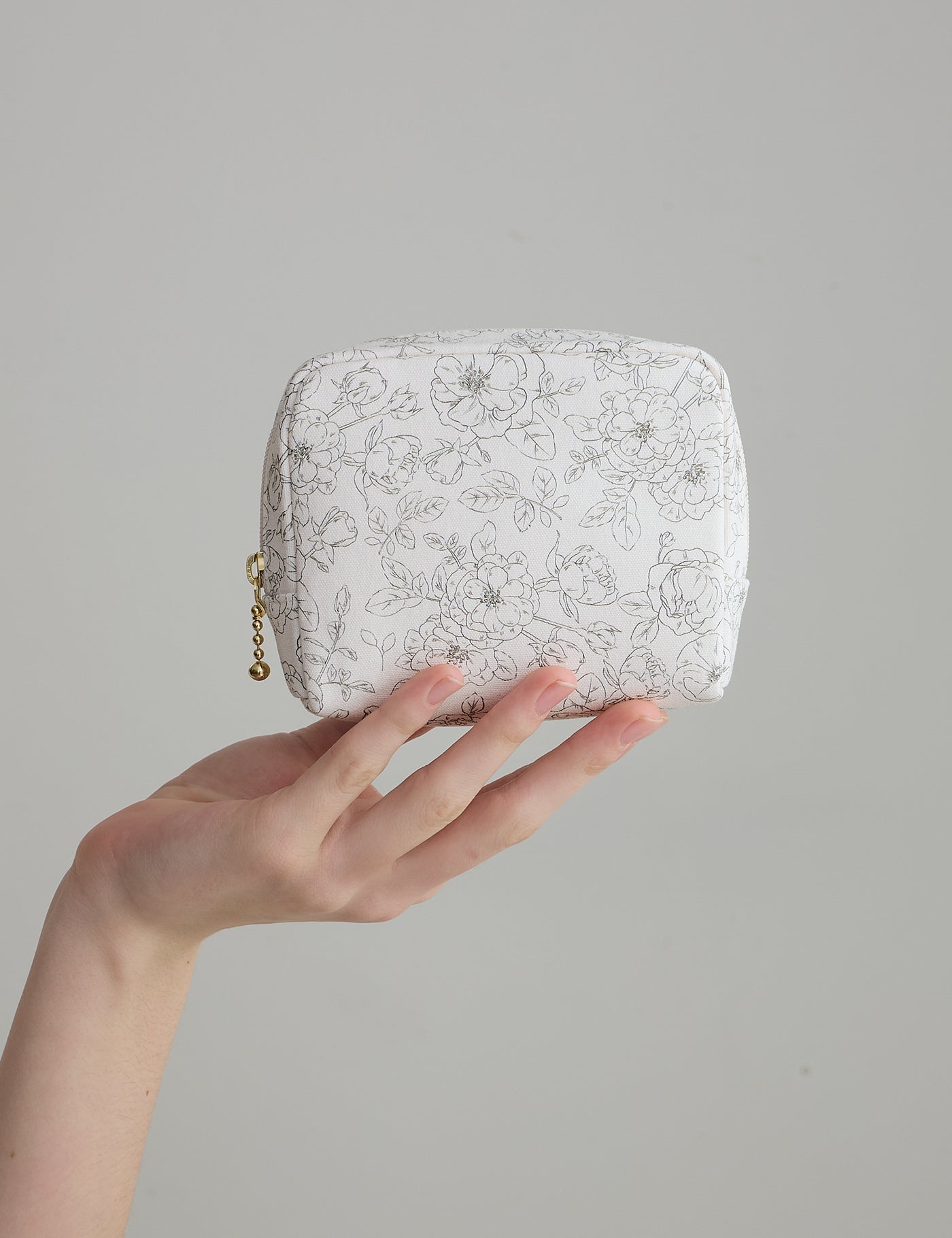 Cotton Jewelry Organizer · Floral