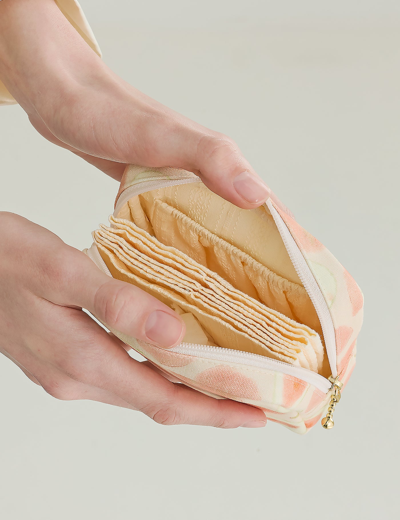 Cotton Jewelry Organizer · Fig