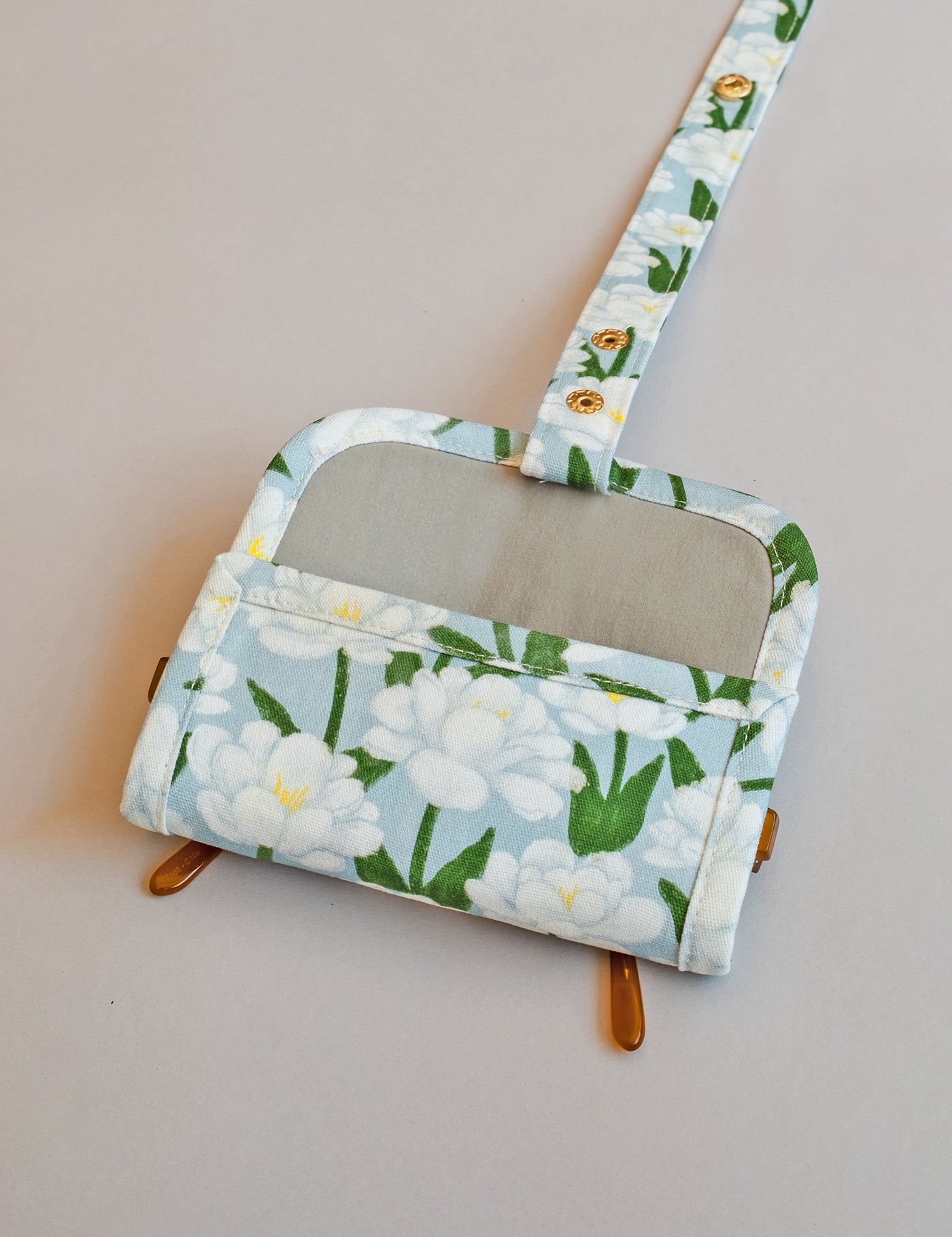 Cotton Eyewear Pouch · Camellia